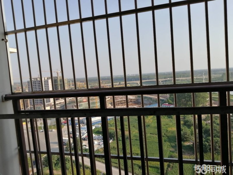 东旭华庭 旁边是 一小 实验中学,低于市场价,业主急卖